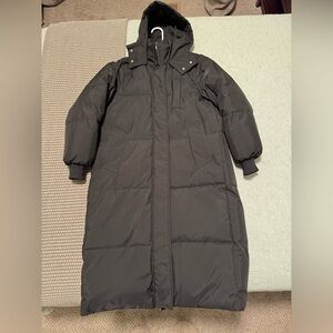 Go GG long puffer coat